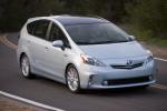 Toyota Prius V 2011 года